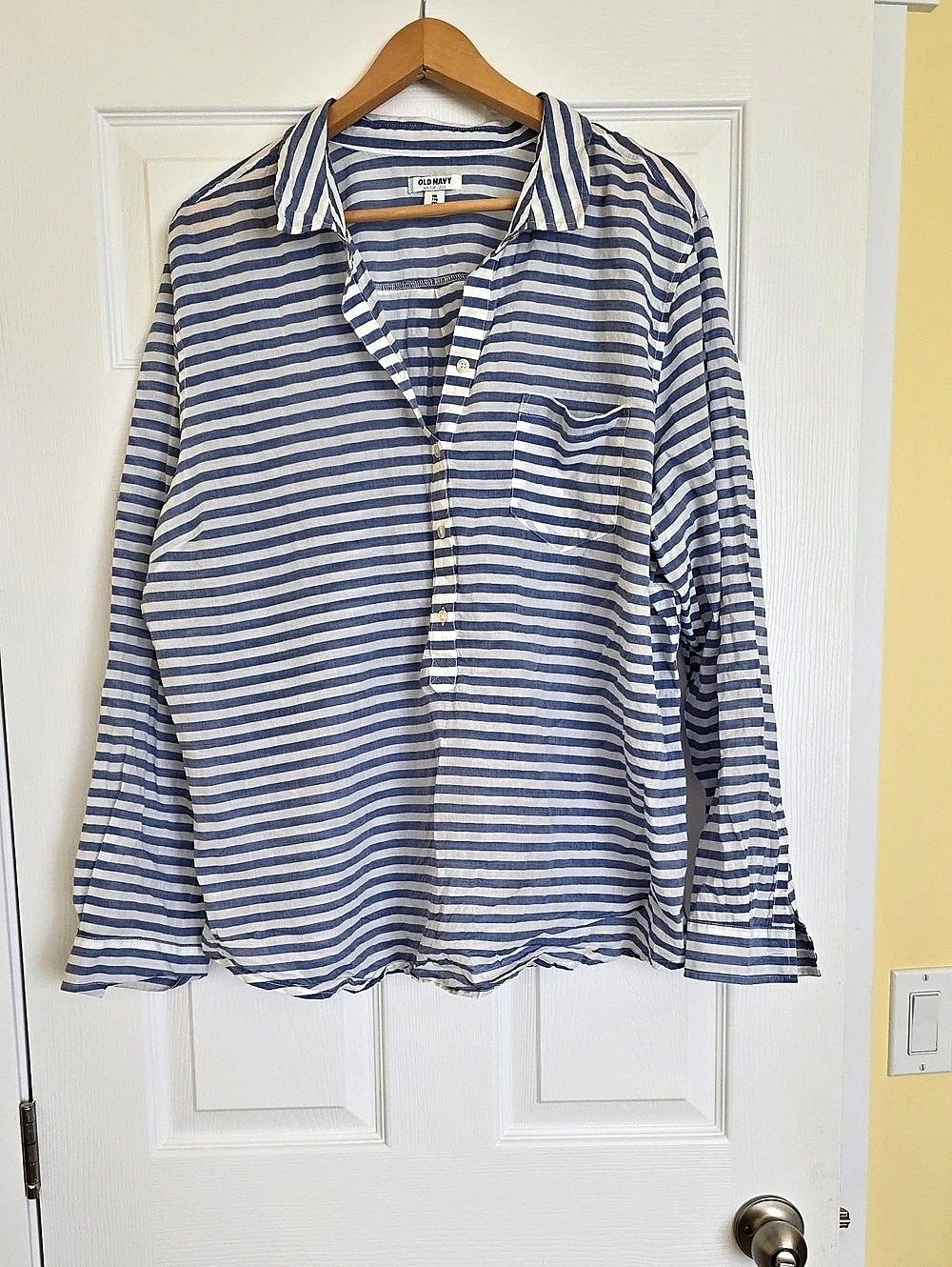 Old Navy Womens Striped Button Up Shirt